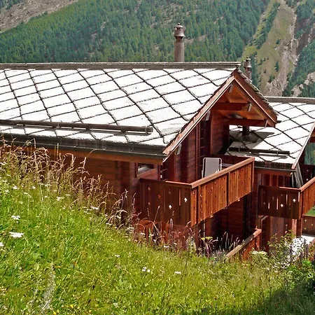 Chalet Flair *